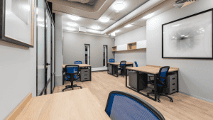 Read more about the article Your Small Business Is Growing: Essential Tips for Moving to a Bigger Space
